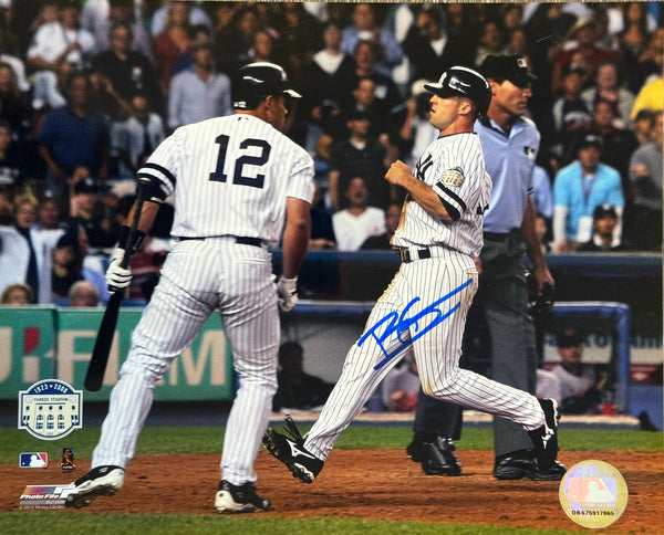 Brett Gardner Autographed Yankees 8x10 Photo