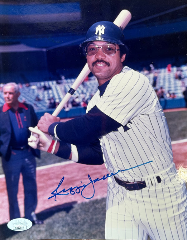 Reggie Jackson Autographed 8x10 Yankees Photo (JSA)