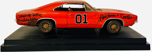 DUKES OF HAZZARD Signed 1:18 Scale ERTL Diecast Car Mud Version (JSA)