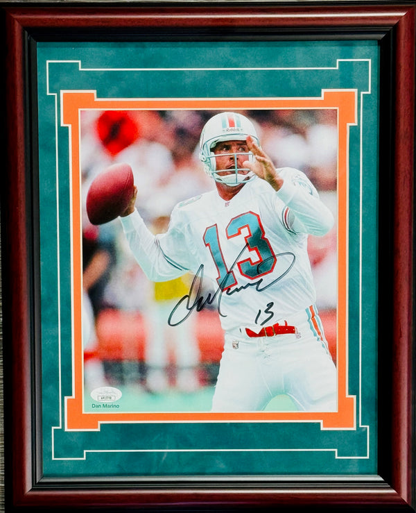 Dan Marino Autographed Framed 8x10 Photo (JSA)