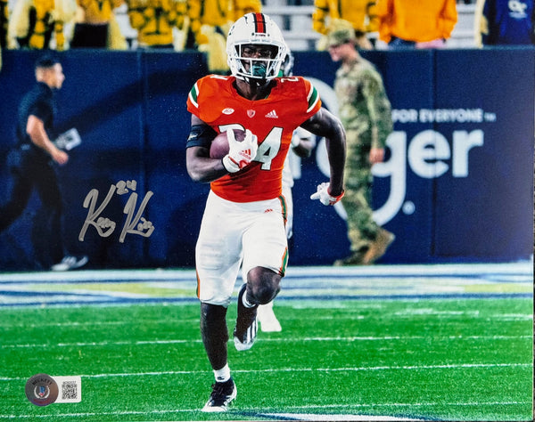 Kam Kinchens Autograped Hurricanes 8x10 Photo (Beckett)