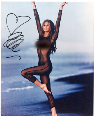 Elle MacPherson Autographed 8x10 Photo