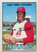 Luis Tiant 1967 Topps Card #377