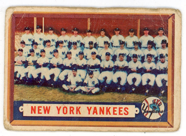 New York Yankees 1957 Topps Card #97