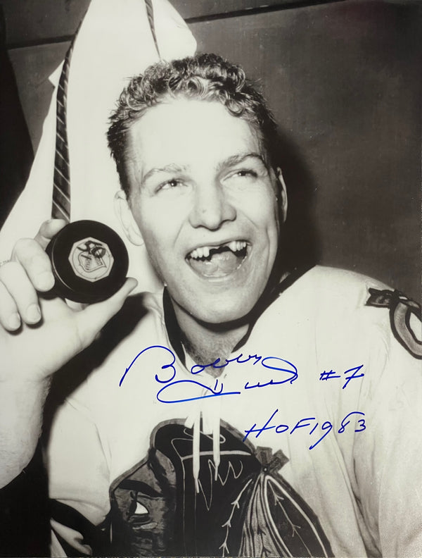 Bobby Hull Autographed 16x20 Hockey Photo