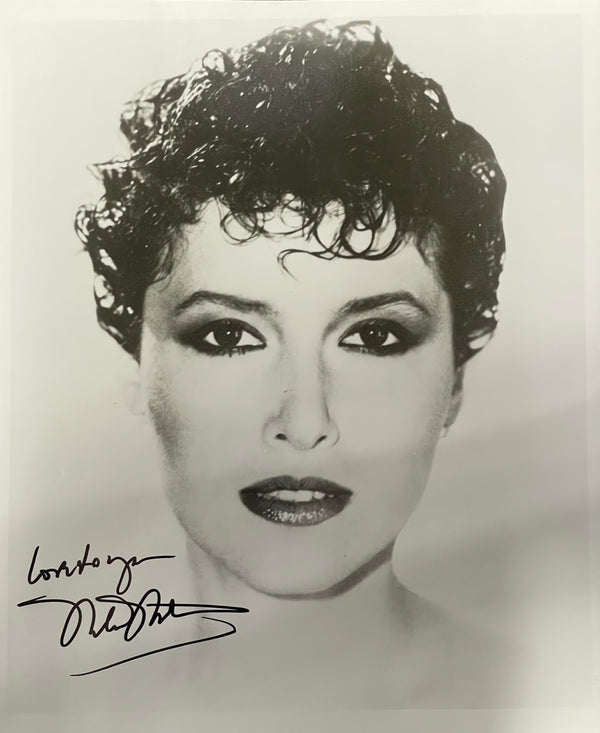 Melissa Manchester Autographed 8x10 Celebrity Photo