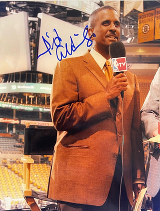 David Aldridge Autographed 8x10 Photo