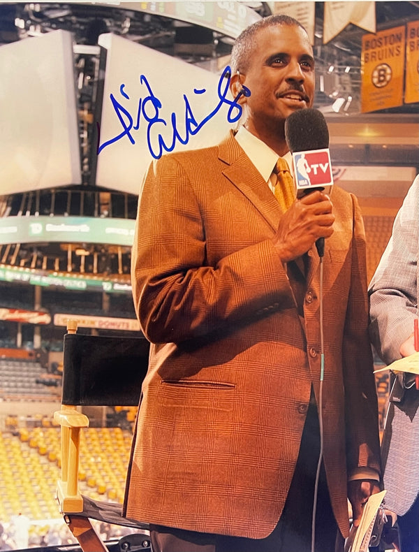 David Aldridge Autographed 8x10 Photo