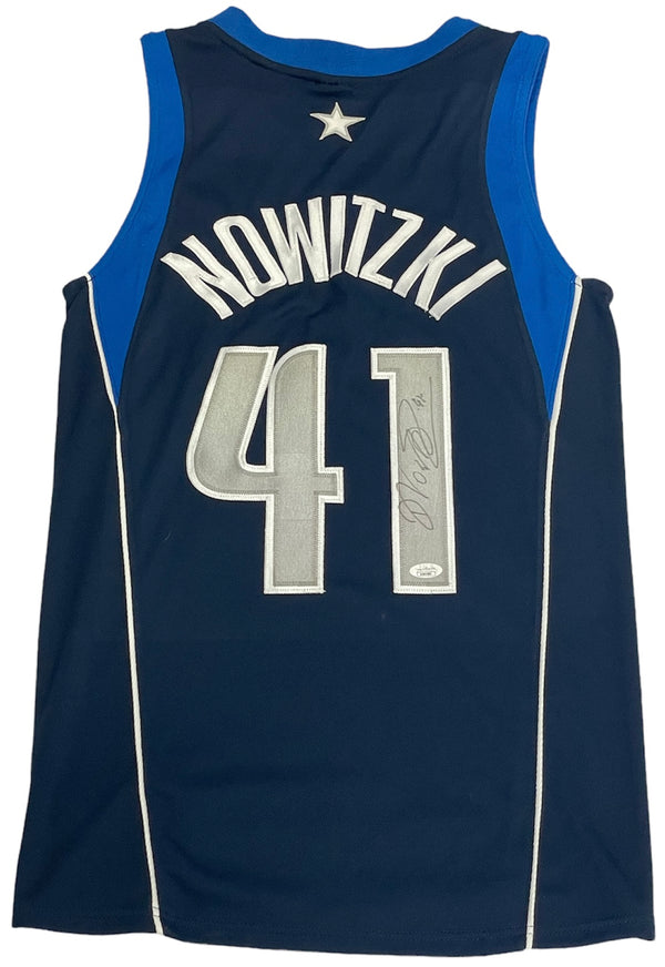Dirk Nowitzki Autographed Dallas Mavericks Jersey (JSA)