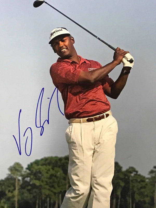 Vijay Singh Signed Swinging Club 8x10 Photo